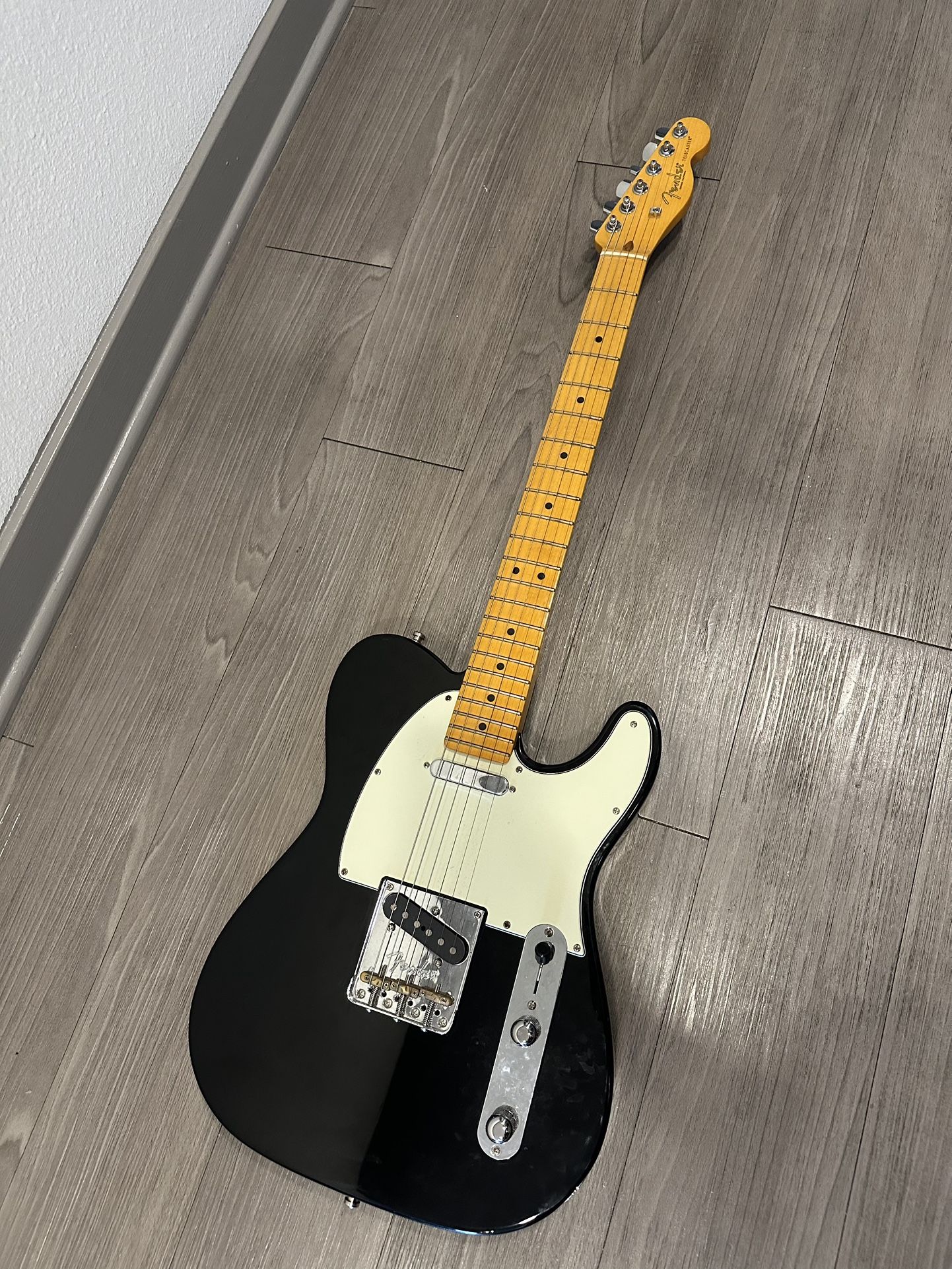 Fender American Professional II Telecaster Maple Fingerboard Electric Guitar Black