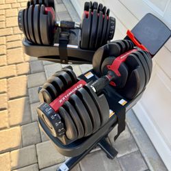 Bowflex 552 Adjustable Dumbbells With Media Stand