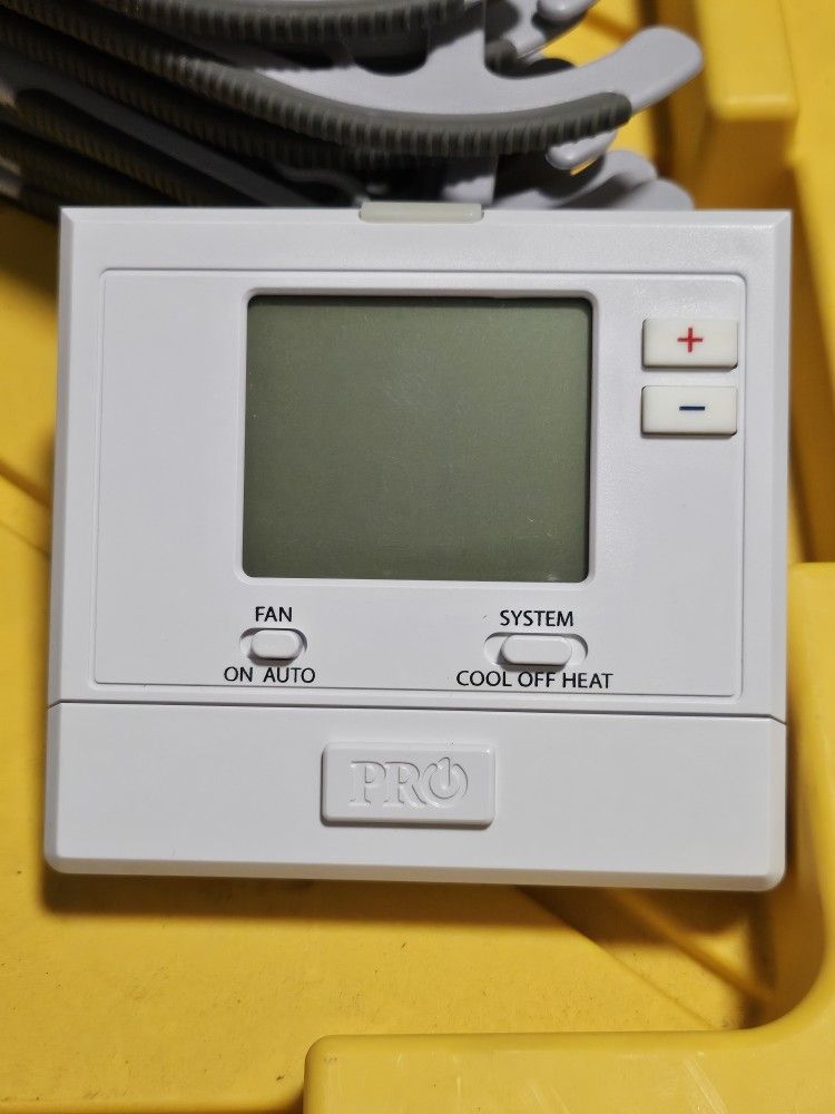 T701 Smart Thermostat