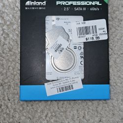 Inland Solid State Drive 2.5 " 6 GB/s