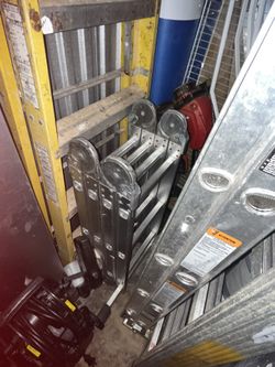 Ladders 🪜 8ft And 16ft By folding $150 Both