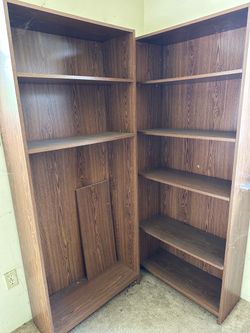 FREE bookshelves