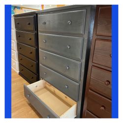 5 drawers dresser/ Five drawers dresser
