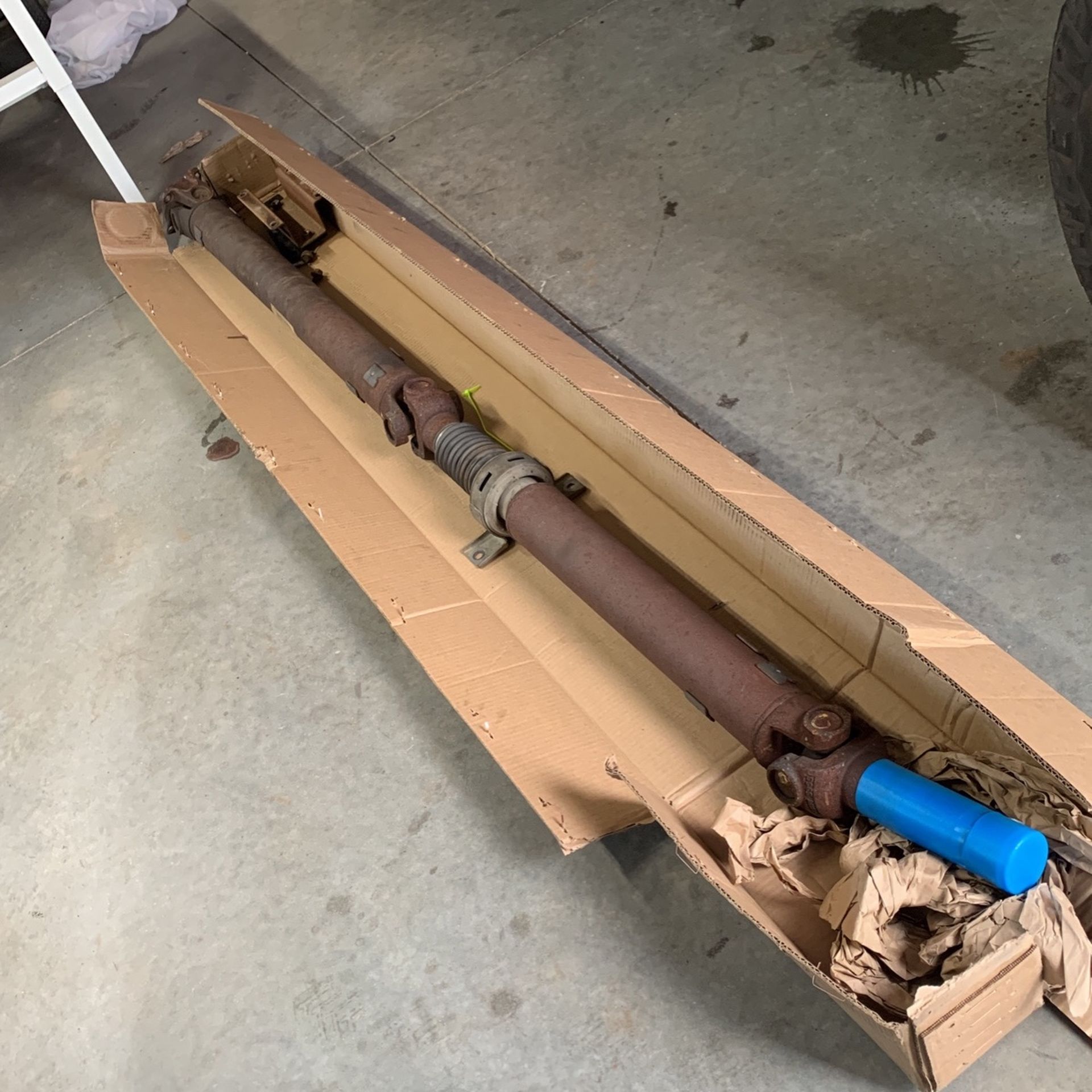 2006 Dodge Ram 2500 Mega Cab Manual Transmission Drive Shaft