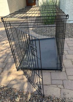 Collapsible Metal Dog Crate – 42” L x 25” W x 28” H