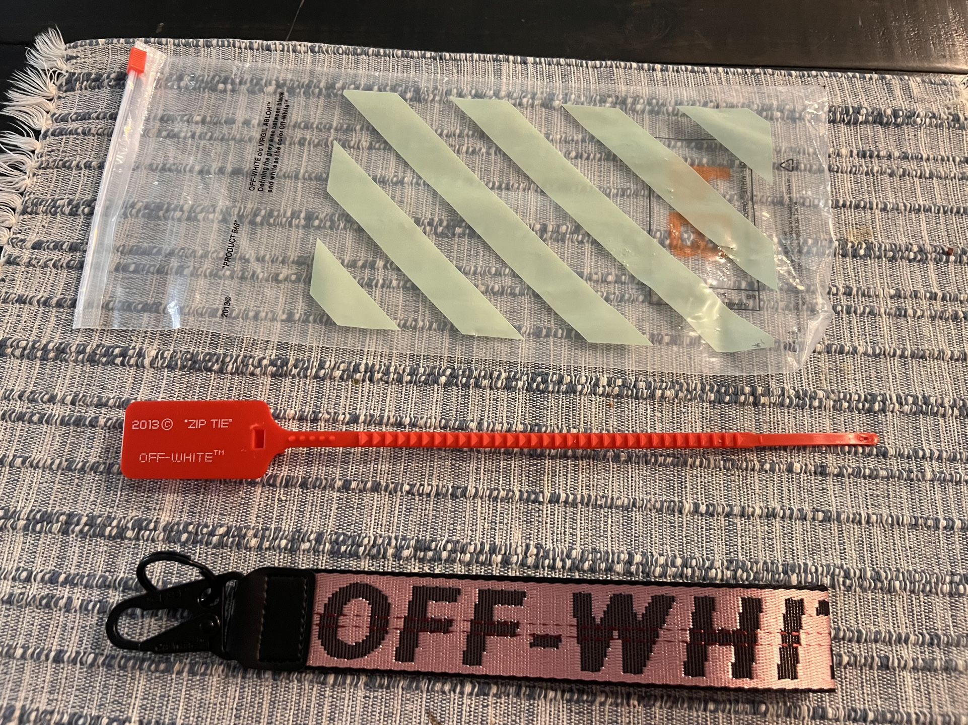Custom OFF WHITE Keychain New in Package Pink