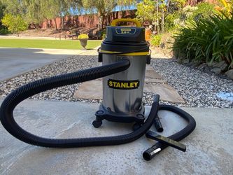 Stanley 2.8 HP Wet/Dry Vac