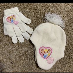 Beautiful Disney princess hat and gloves set