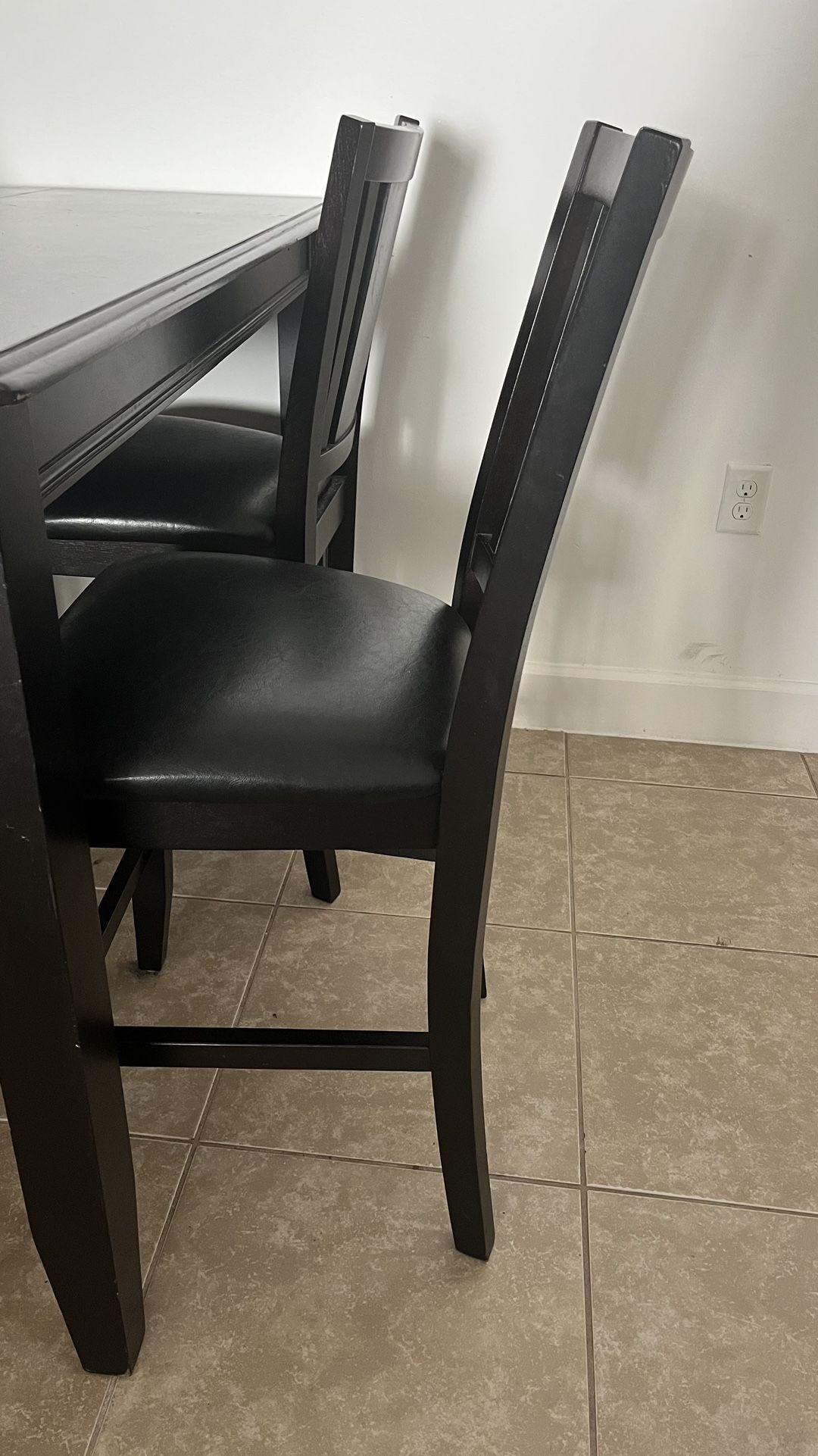 SALE- Kitchen table for only $100