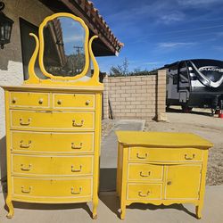 Antique Bedroom Furniture