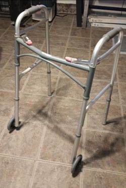 ADULT WALKER