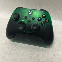 Logitech Xbox one controller with recharging stand