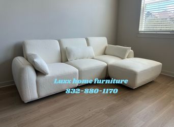 Brand new Sectional sofa beige