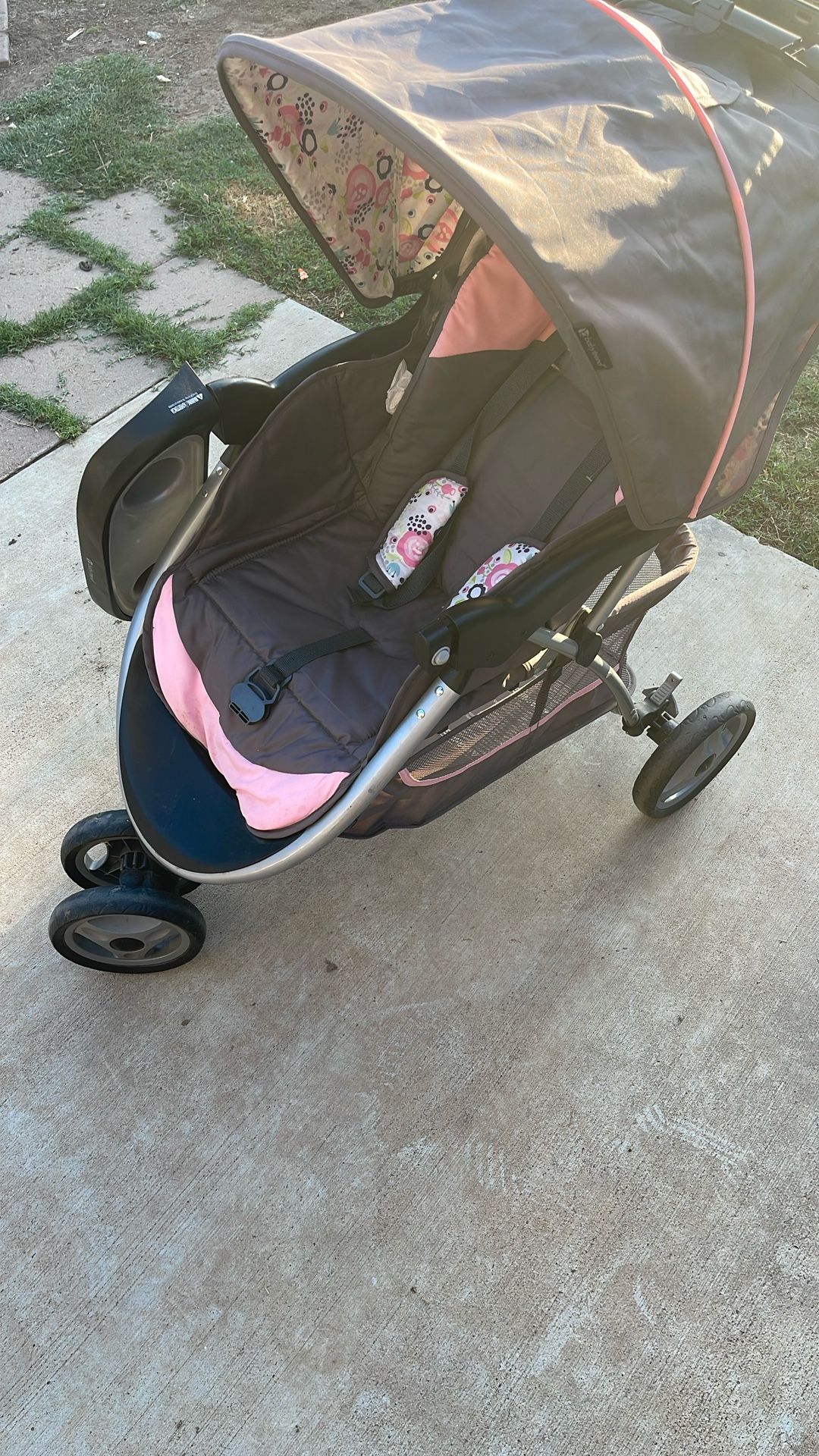 Baby Stroller, Almost New Condition