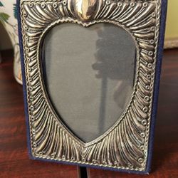 Vintage Sterling Silver Heart Picture Frame – Velvet Backing