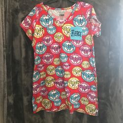 Wonder Women Fierce Night Shirt Size Large 14/18