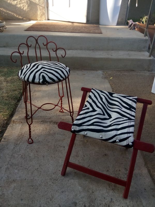 Set Of Zebra Print Vanity Stools For In Fresno Ca Offerup
