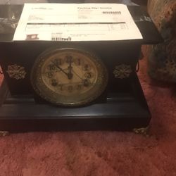 Mantle vintage clock