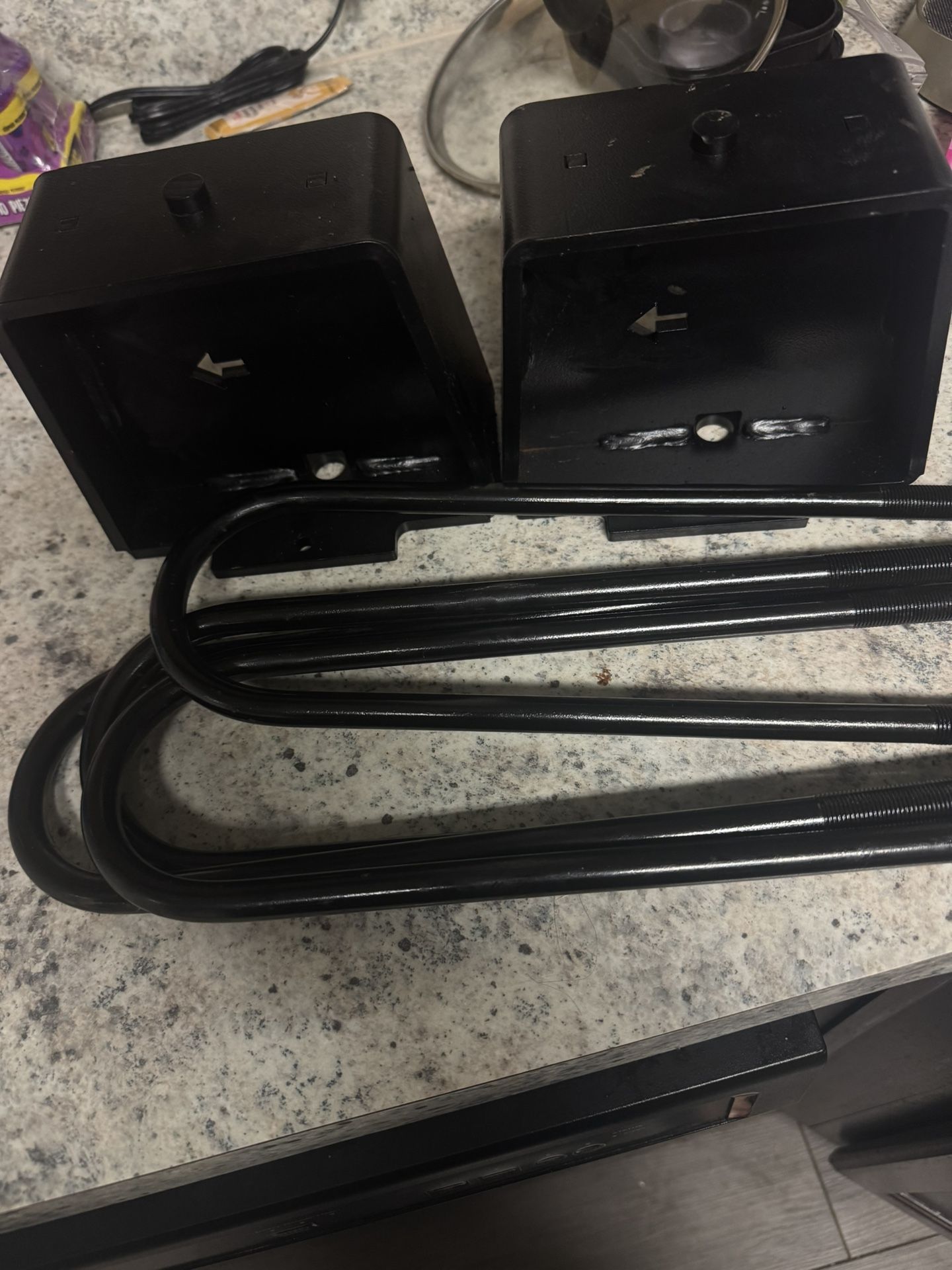 Rough Country 6inch Blocks And U Bolts 