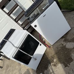 Whirlpool washer and dryer set