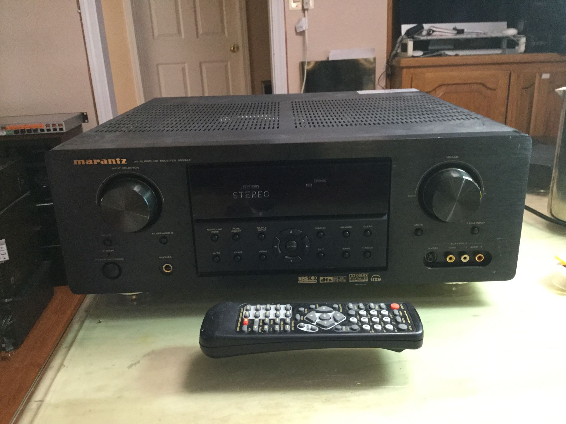 Marantz SR5500 surround Receiver + Remote