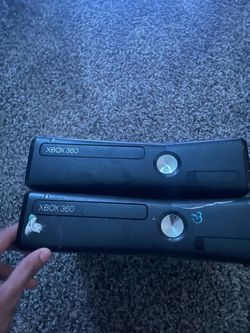 2 Xbox 360 with 2 controller