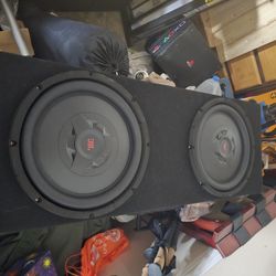 12" Subwoofers With 2000W Amp 350$ OBO
