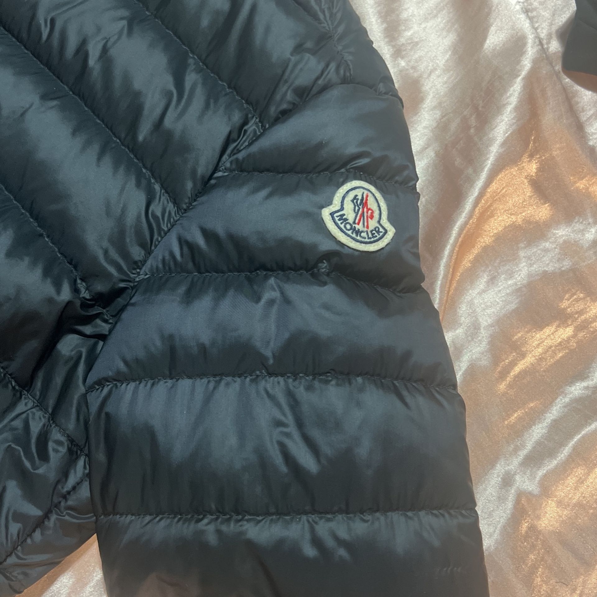 Authentic Moncler Lans Lightweight