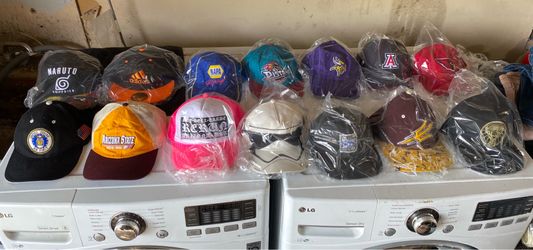 Hats/caps lot