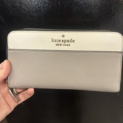 Kate Spade Wallet Used In Good Condition