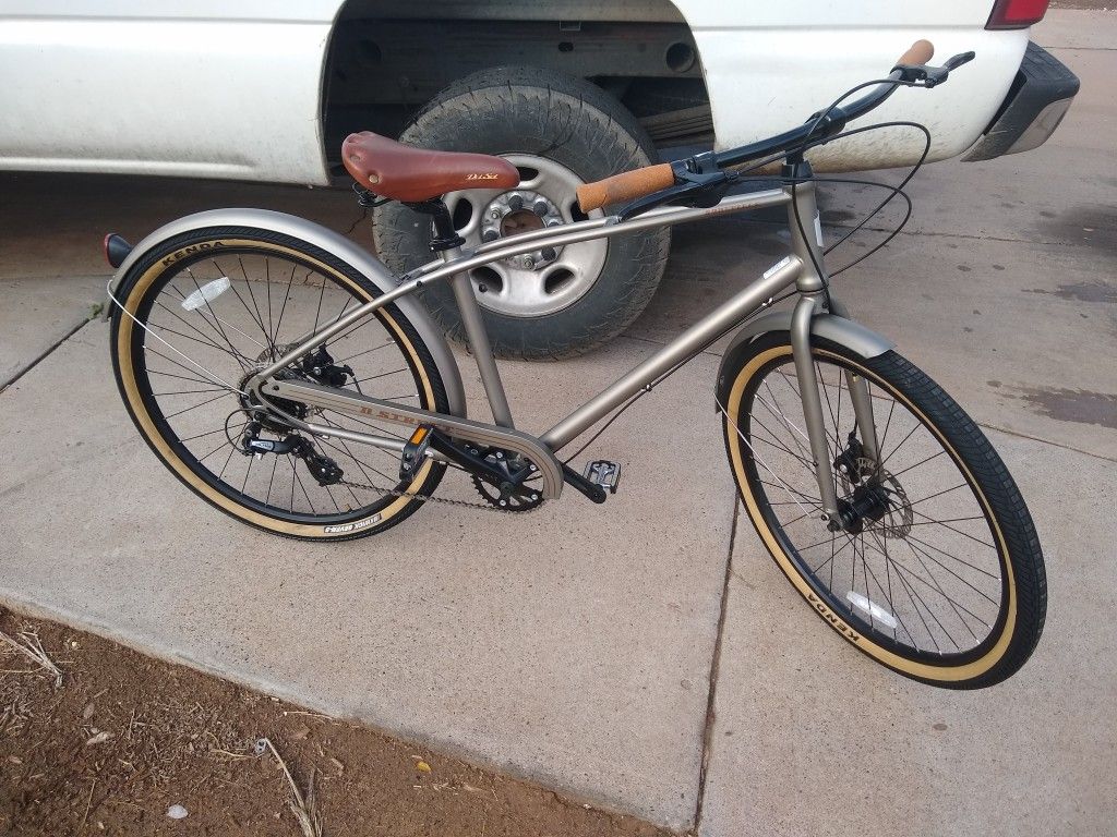 Haro Del Sol D Street
