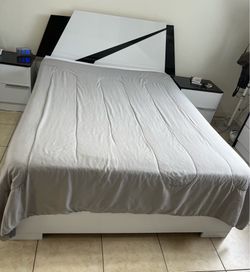 Cama Queen
