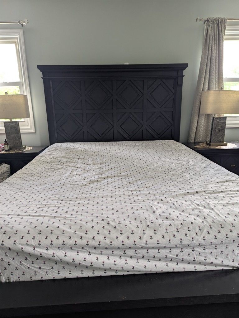 5 Piece Queen Bedroom Set