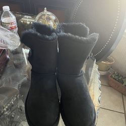UGG  Boots 