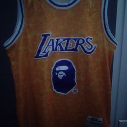*ABATHINGAPE MITCHELL & NESS LAKERS JERSEY
