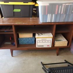 Media Table