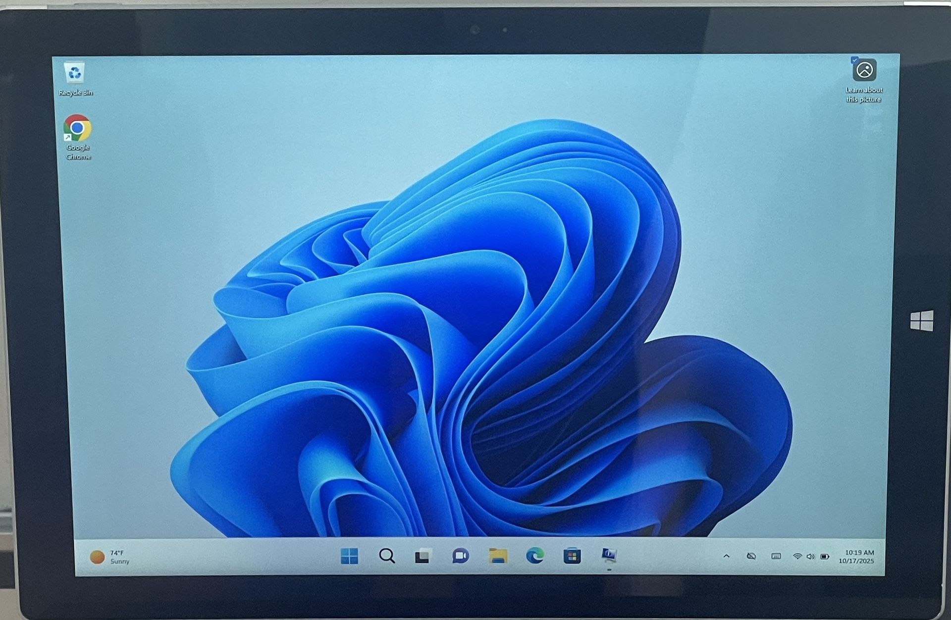 Tablet/Laptop Microsoft Surface Pro 3 1631, Intel Core I3, Ram 4gb, Storage 64gb , Windows 11