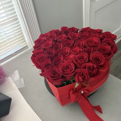 Large Heart Flower Box 