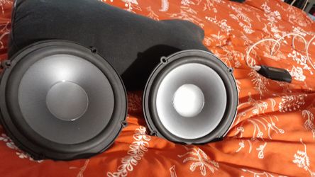 JBL GTO609c Speakers