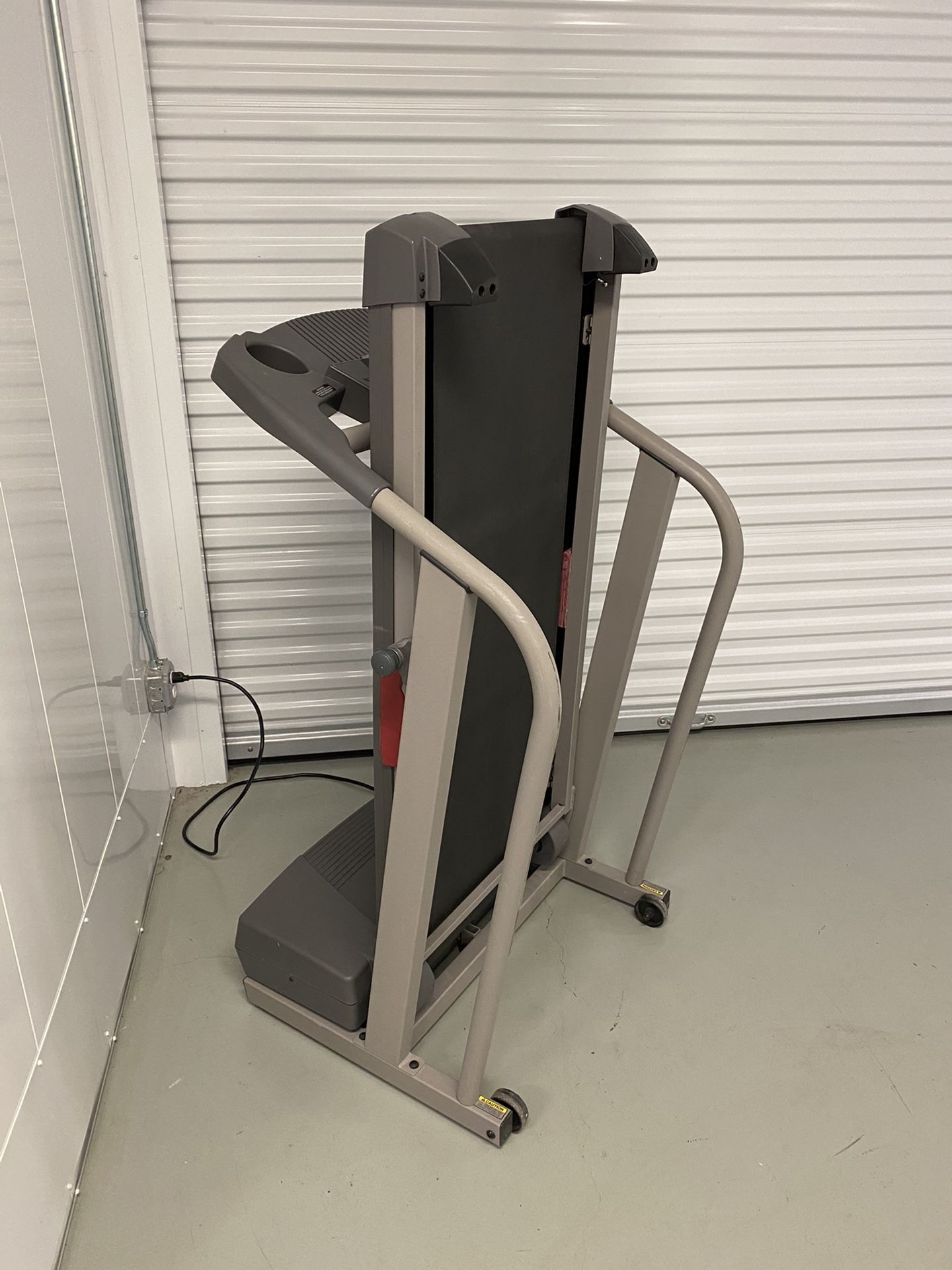 ProForm 380 Treadmill with Power Incline Excellent for Sale in