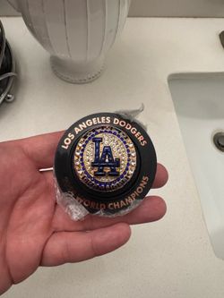 Dodger Ring