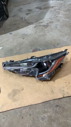 Headlight assembly Rh 2023–2025 Toyota Corolla