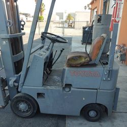 3000 lbs toyota for sale forklift