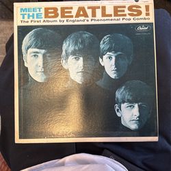 Meet The Beatles 