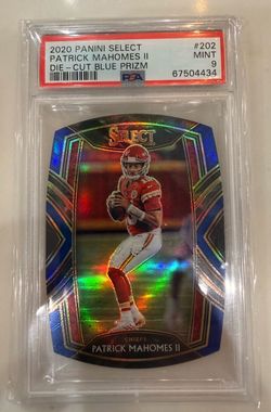 Panini Select 2020 Patrick Mahomes II Club Level #202 Blue Prizm Die-Cut PSA 9