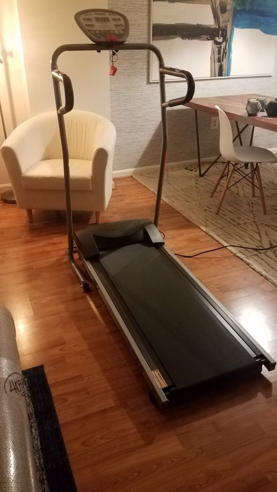 Progear walking treadmill, great for standing desk