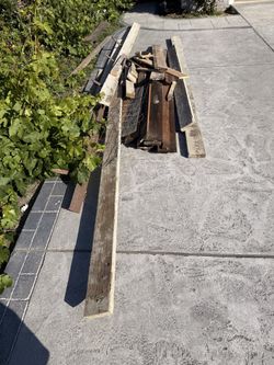 Freewood for pouring cement