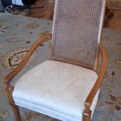 Beautiful Light Wood & Cane Dining Chair w/Arms
