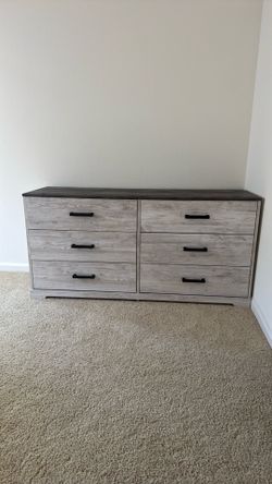Six drawer dresser
