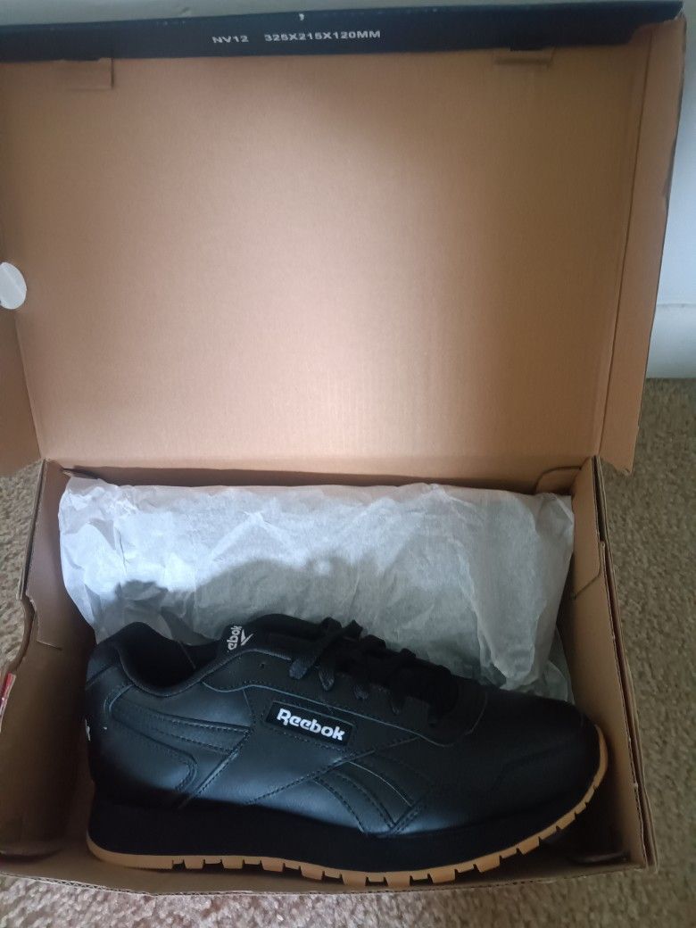 Reebok Tennis Shoes, Black, Size 9.5